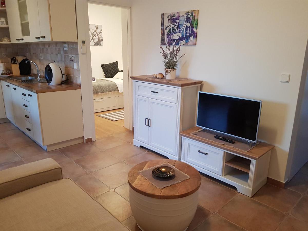 Apartments Summer Touch Petrcane Eksteriør billede